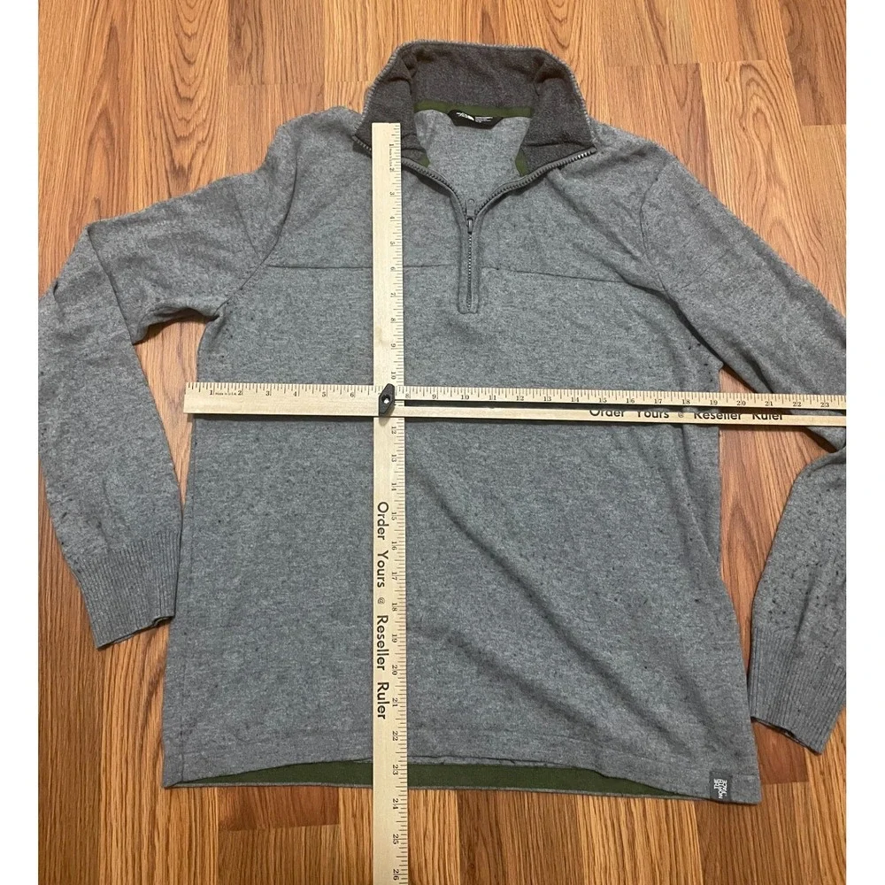 The North Face Quarter Zip Sweater Mens Medium Gray Fleece Lined